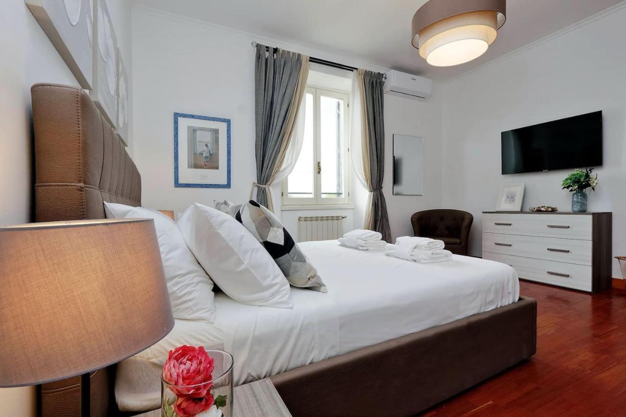 Colosseo Sunset Apartment Рим Экстерьер фото