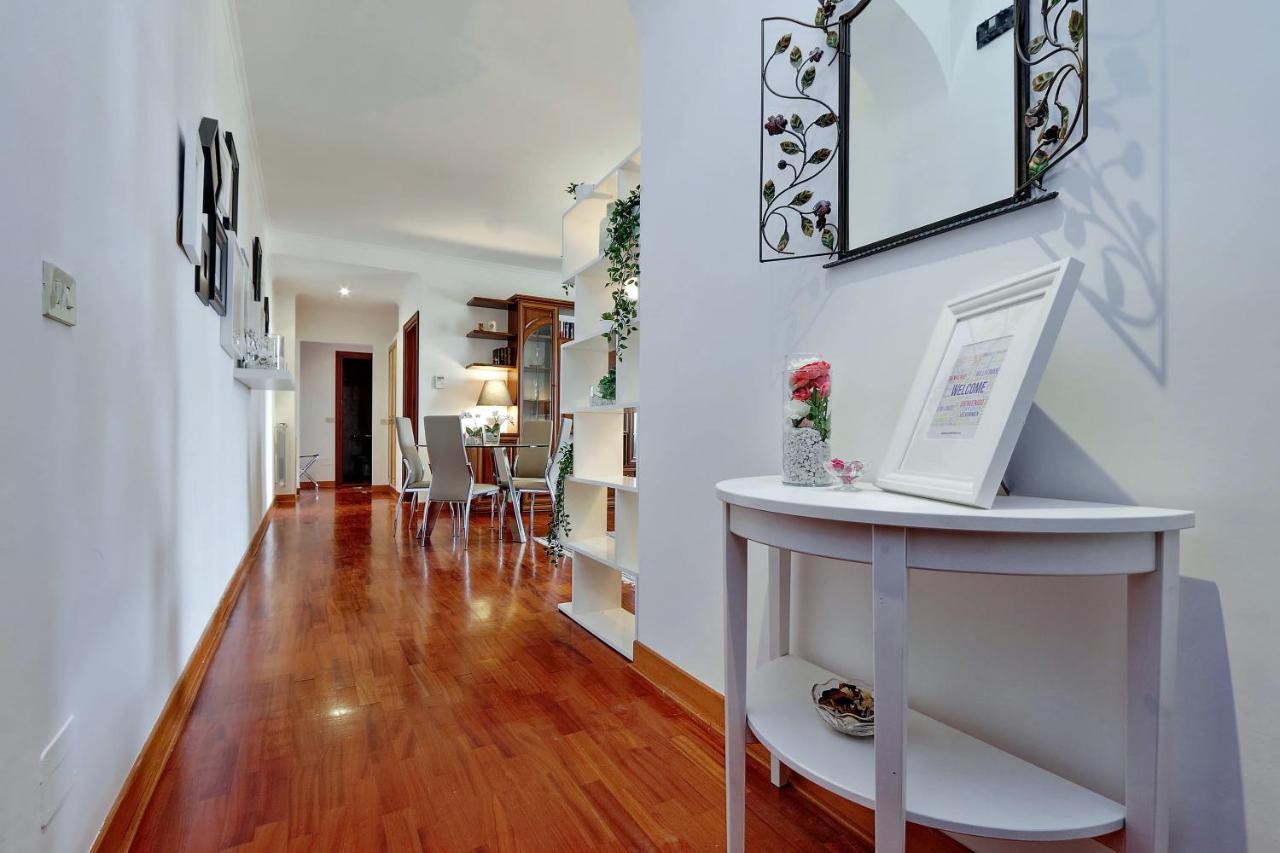 Colosseo Sunset Apartment Рим Экстерьер фото
